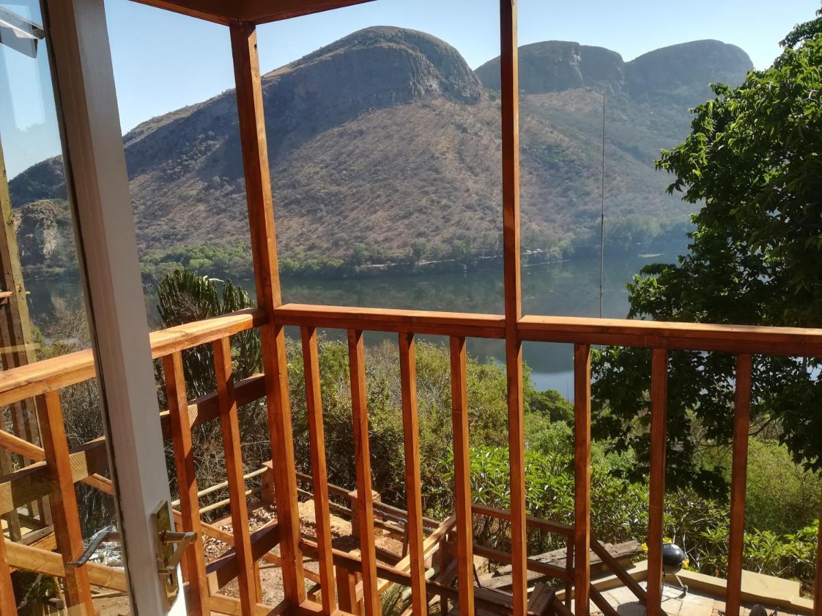 Letamong Acomodação com café da manhã Hartbeespoort Exterior foto